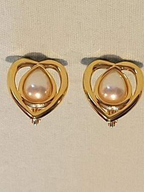 Vintage Beautiful Scrow back Clip  On Errings By J.S